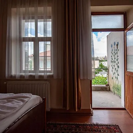 Kose فندق مبيت وإفطار