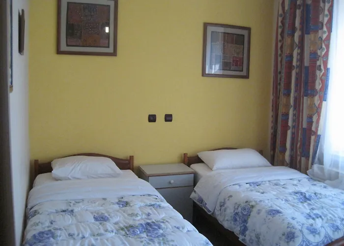 Frühstückspension Kose 3*