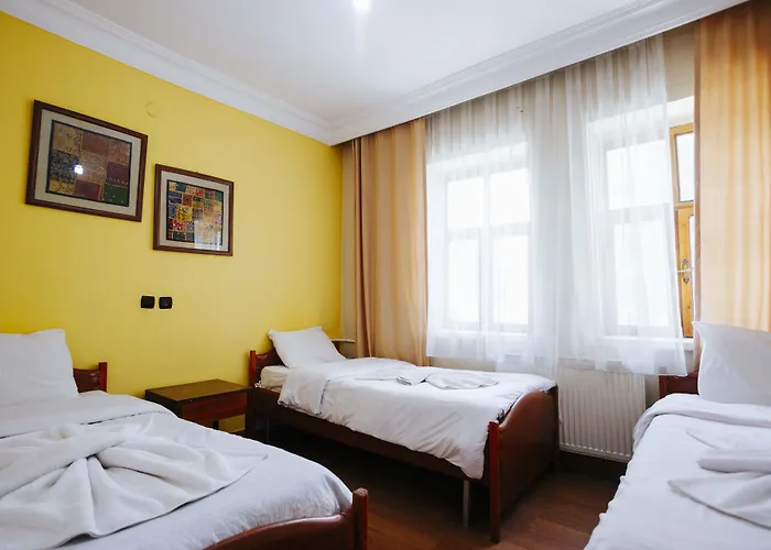 Kose Nocleg ze śniadaniem 3*