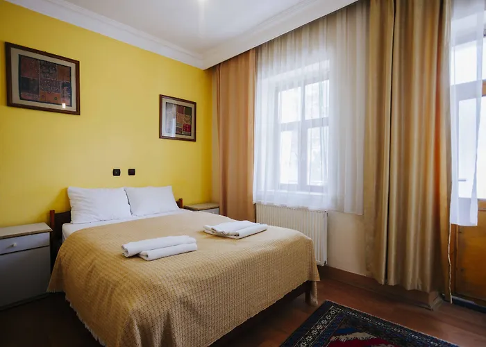 Kose Nocleg ze śniadaniem 3*